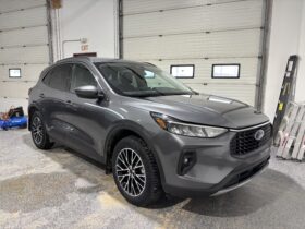 FORD Escape PHEV 2024 Sport Utility Vehicle (SUV)/Multi-Purpose Vehicle (MPV)